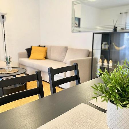Locos Beach Holiday Apartments Torrevieja Buitenkant foto