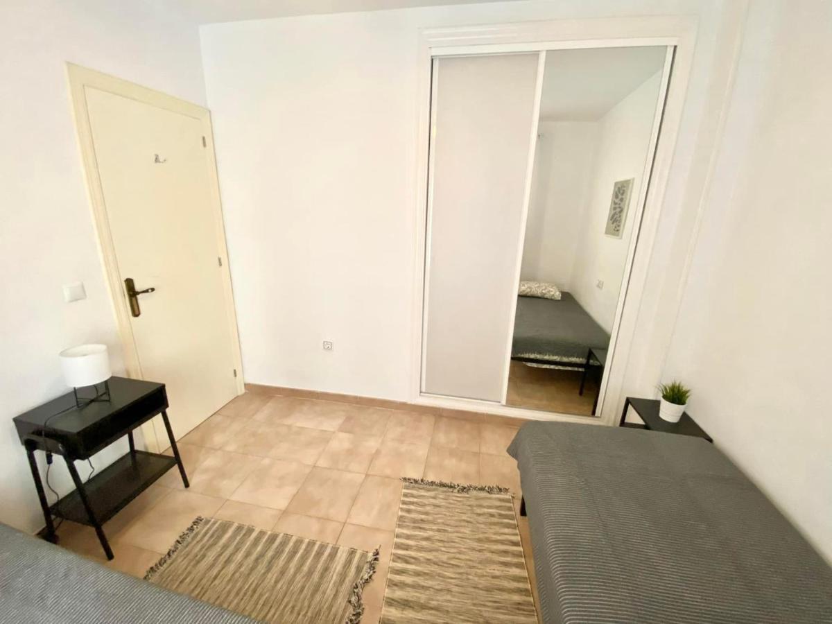 Locos Beach Holiday Apartments Torrevieja Buitenkant foto